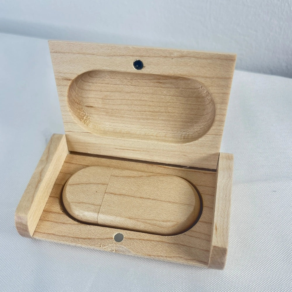 coffret en bois personnalisé clé usb Laurie Déco et lumières